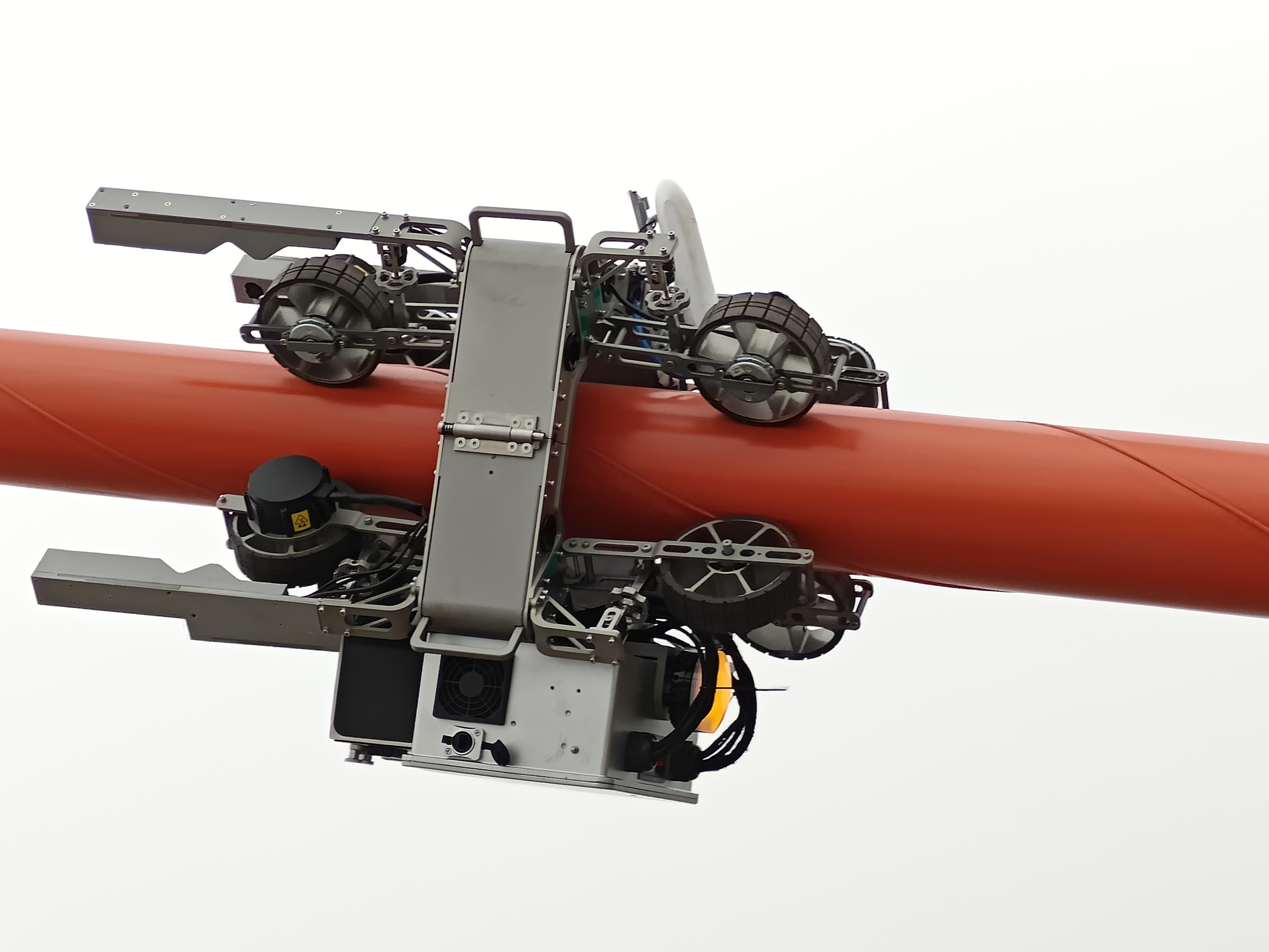 斜拉索檢測機器人